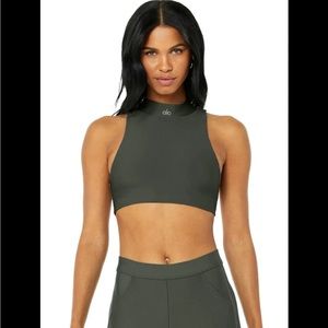 Alo yoga green top fuse bra size small